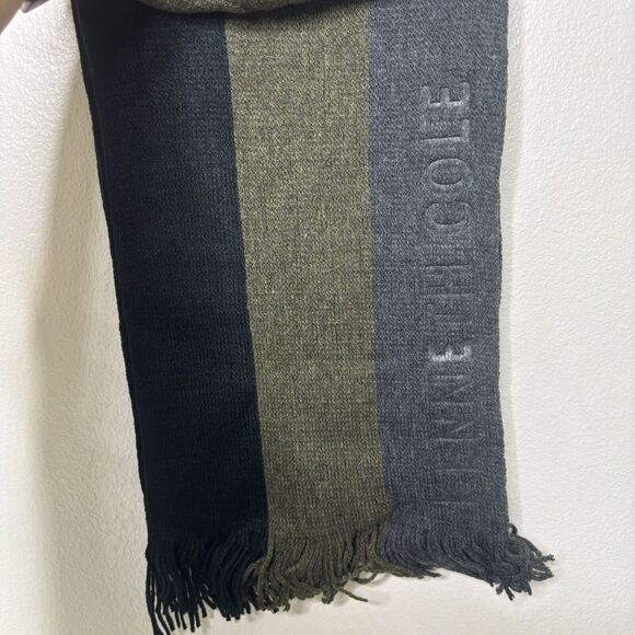 $54 Kenneth Cole Reaction Men's Green Striped Logo Scarf & Beanie Hat Set OS - Picture 7 of 9